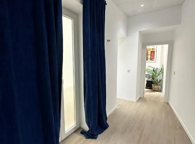 Nebro Sol, En El Corazon De Apartman Cádiz